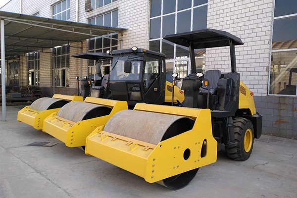 6噸<a href='http://www.longdetoys.cn' target='_blank'>壓路機</a>